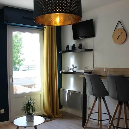 Apartment Centre-ville Avec Terrasse Et Parking Securise Gratuit